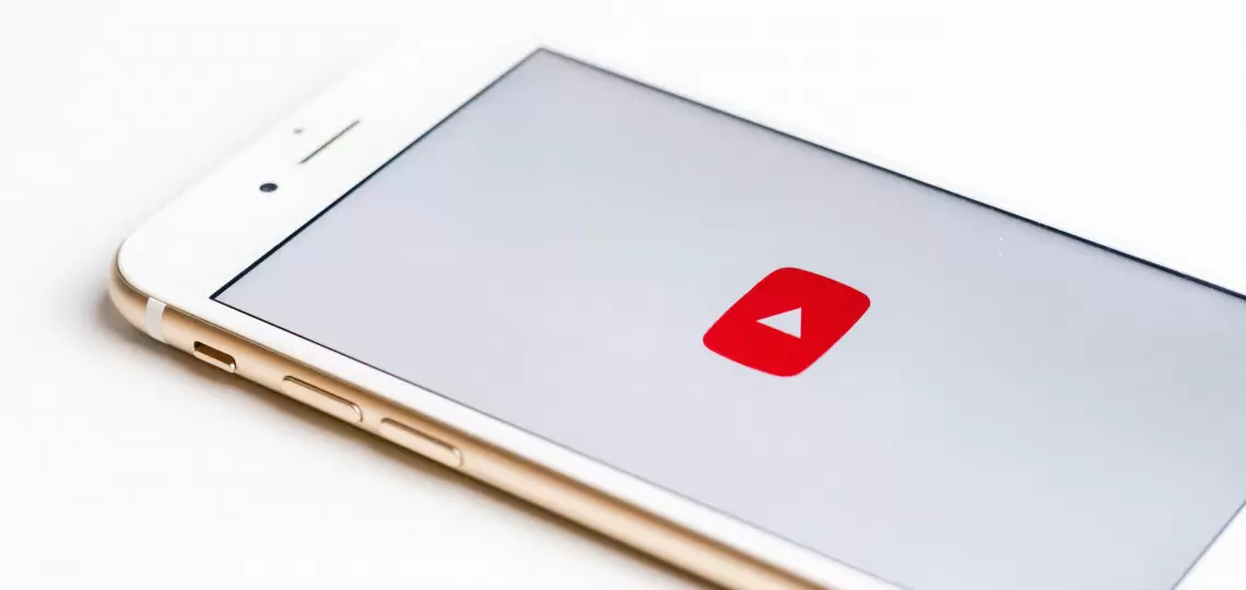 8 Ways to Use Video to Promote Your Business